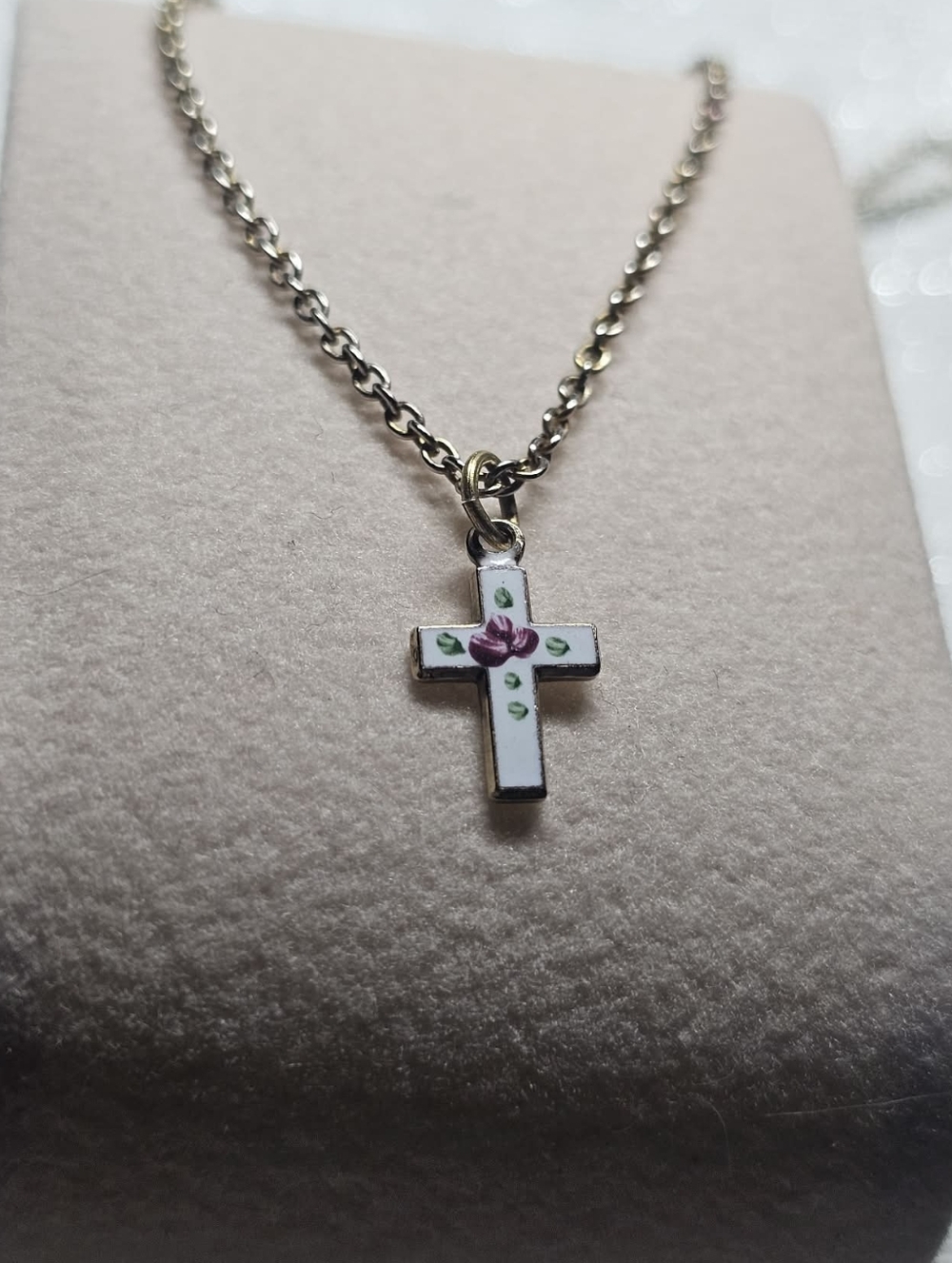 Sarah Coventry: Small Cross Necklace -